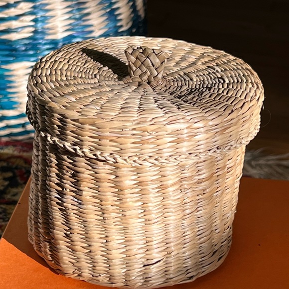 Rattan basket with lid round natural vintage - Picture 4 of 9